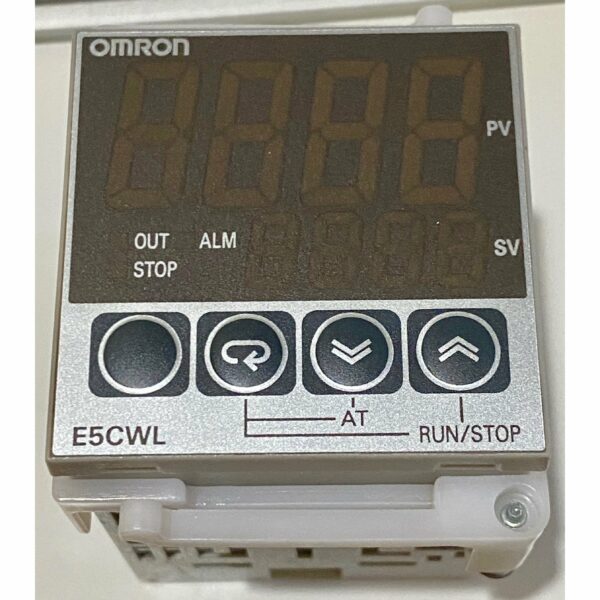 OMRON Temperature Controller E5CWL Q1TC I Speededge